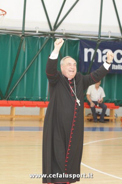 110924 basket 152_tn.jpg